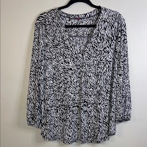 Vince Camuto Blouse Extra Large XL Monochrome